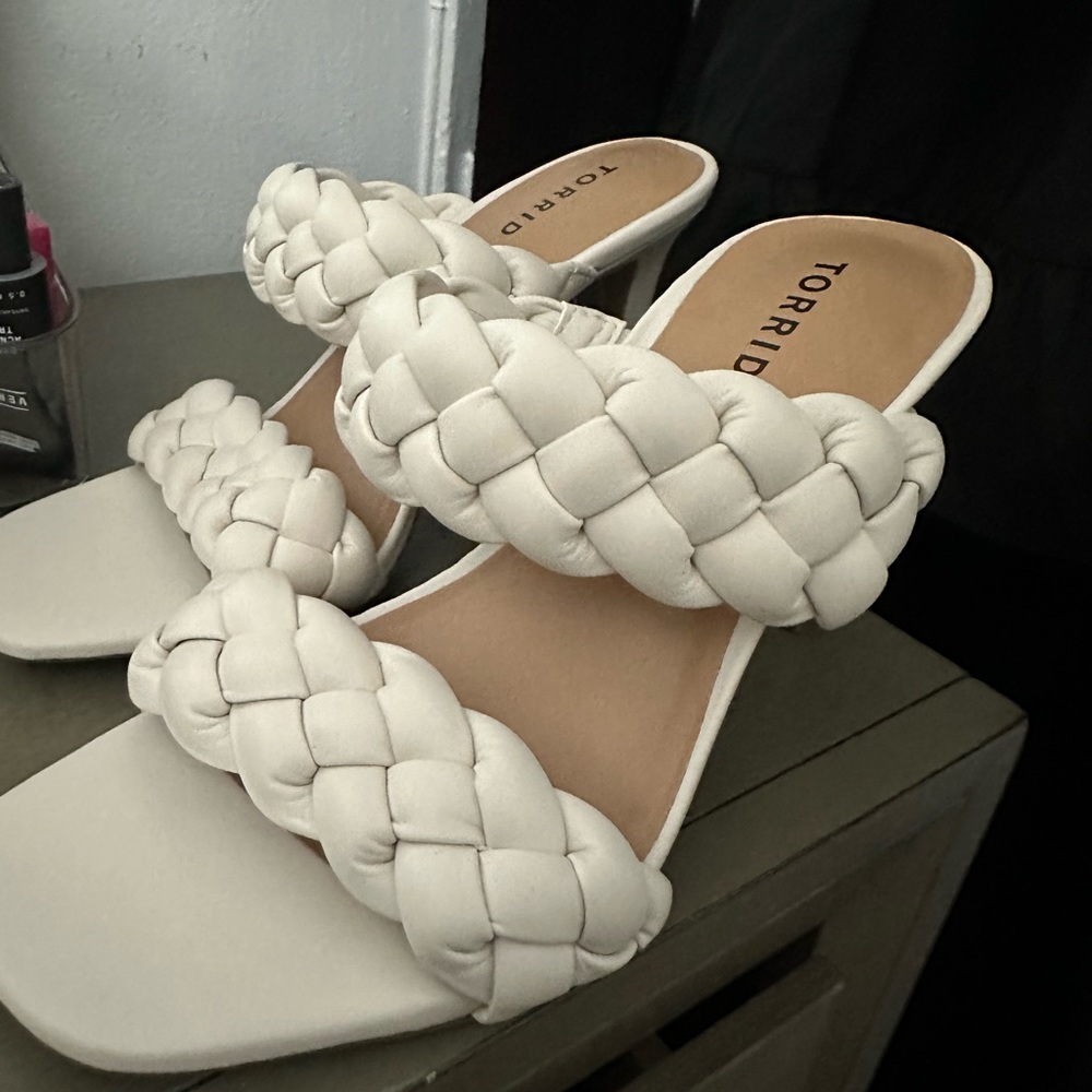 Torrid White Braided Heels. Never been used. US Size 8.5 WW (wide width)
